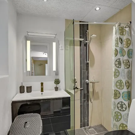 3 Bedroom In Holiday home *