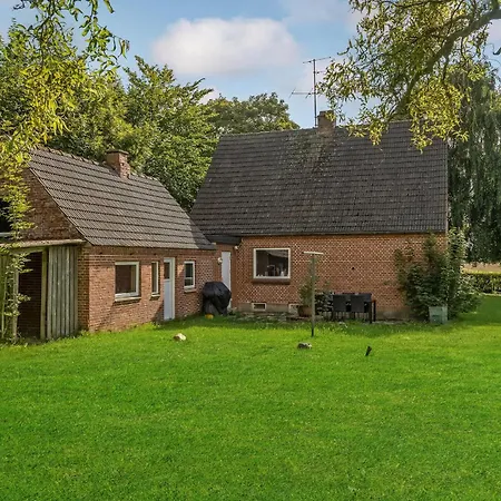 3 Bedroom In Holiday home *